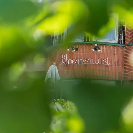 Logie Bloemenlust